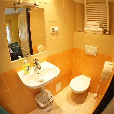 Nest Homestay