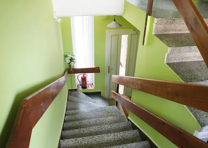 Séjour chez l'habitant Nest *