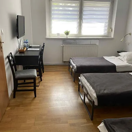 Δωμάτια σε οικογενειακή κατοικία Nest